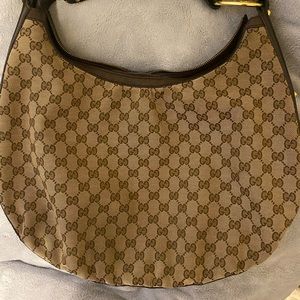 Impeccable Gucci large hobo bag